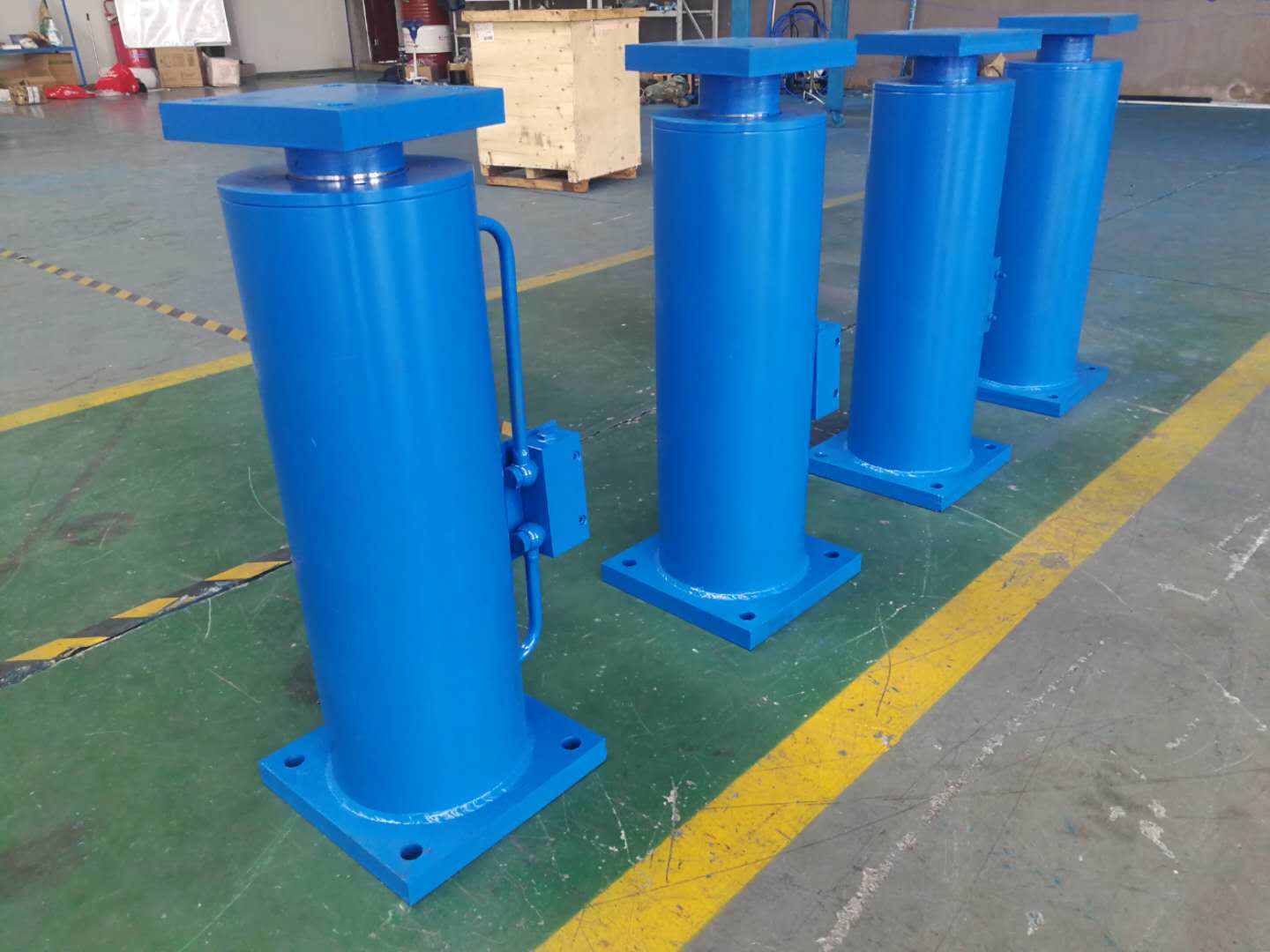 濟(jì)南大型液壓油缸制造商(圖5) 油缸1.jpg