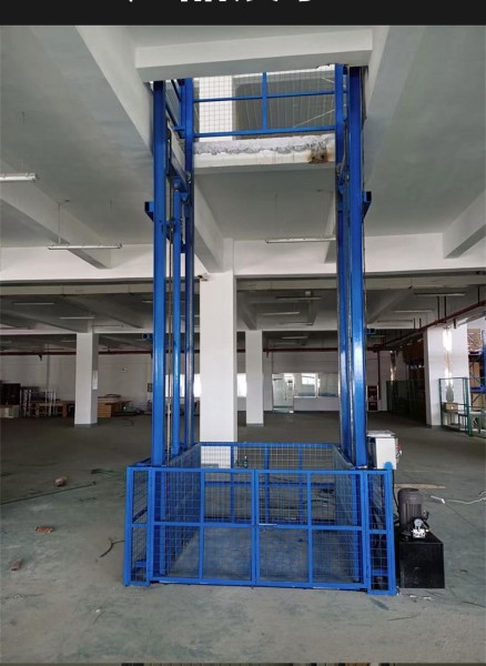 升降貨梯與傳統(tǒng)提升機(jī)的區(qū)別(圖3) 5H2Q5BNqV0kbedGmL6O2MhACMjU_副本.jpg