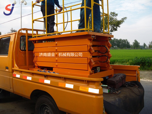 盛金機械強調使用升降機的安全問題和應該注意的安全隱患(圖2) \